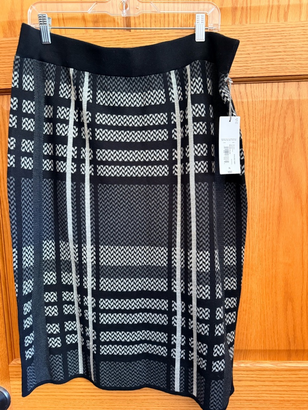 Liz Claiborne Black and White Plaid Knit Pencil Skirt